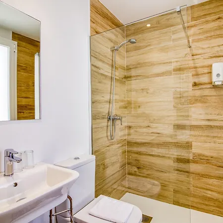 Guest house La Isla Mahon (Menorca)